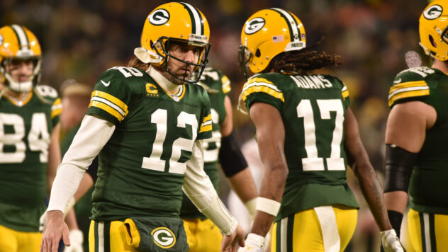 'Go back with your quarterback': Randy Moss tells Davante Adams to link up with ex-teammate Aaron Rodgers in Jets to win Super Bowl