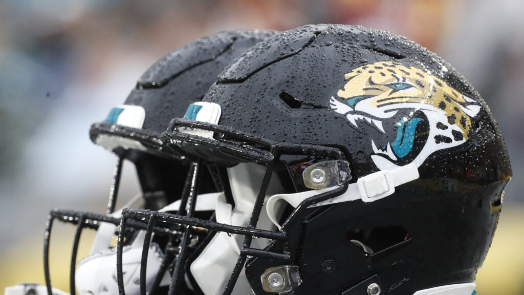 Jacksonville Jaguars Favored To Land Former All-Pro Defender