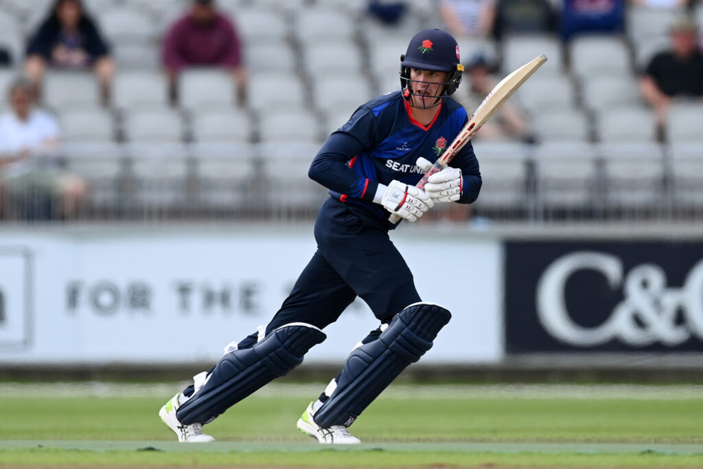 Jennings century in vain as Parkinson haunts Lancashire