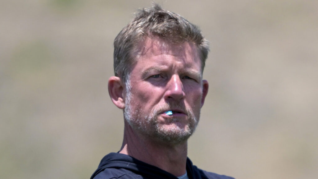 Les Snead Must Make These 2 Moves To Ensure A Playoff Spot For Los Angeles Rams
