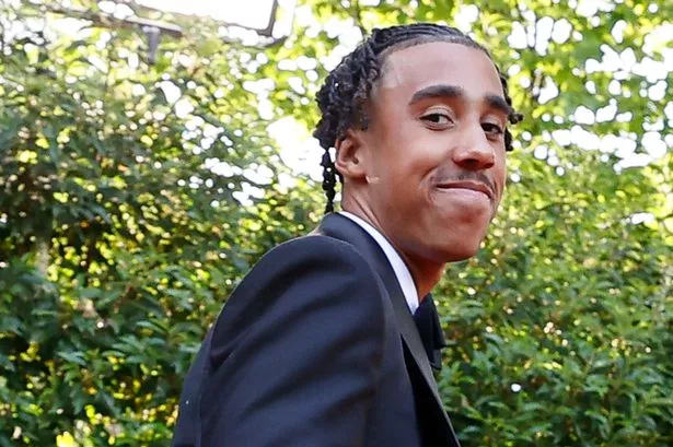 Manchester United receives boost in Leny Yoro transfer battle with Real Madrid