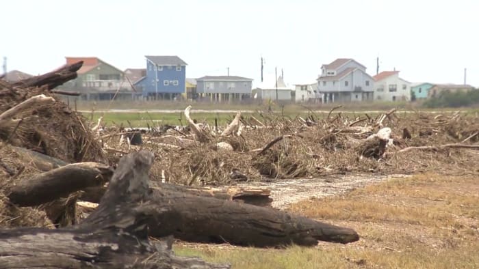 Matagorda County residents clean up damage caused by Beryl