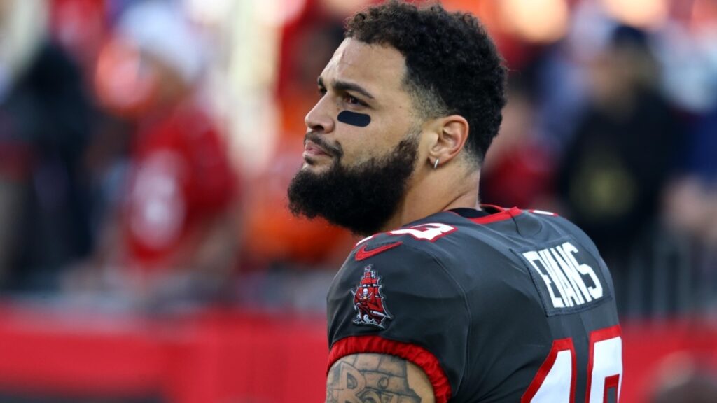 Mike Evans considered joining Texans, Chiefs before re-signing with Tampa Bay