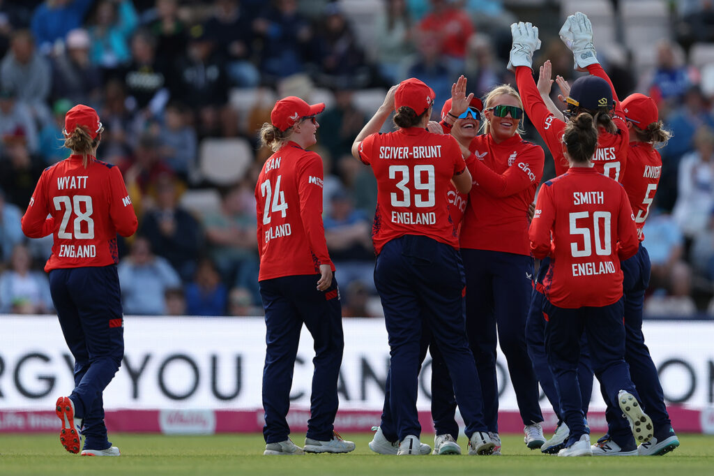'More the merrier' for Sarah Glenn as England thrive with four-spin attack