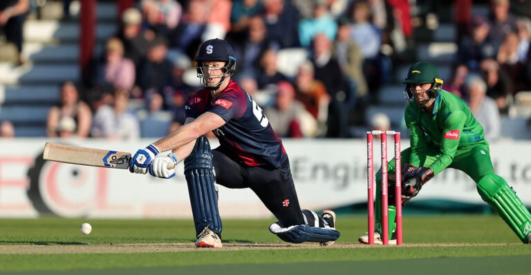 Neesham guides chase to keep Foxes in hunt for knockouts