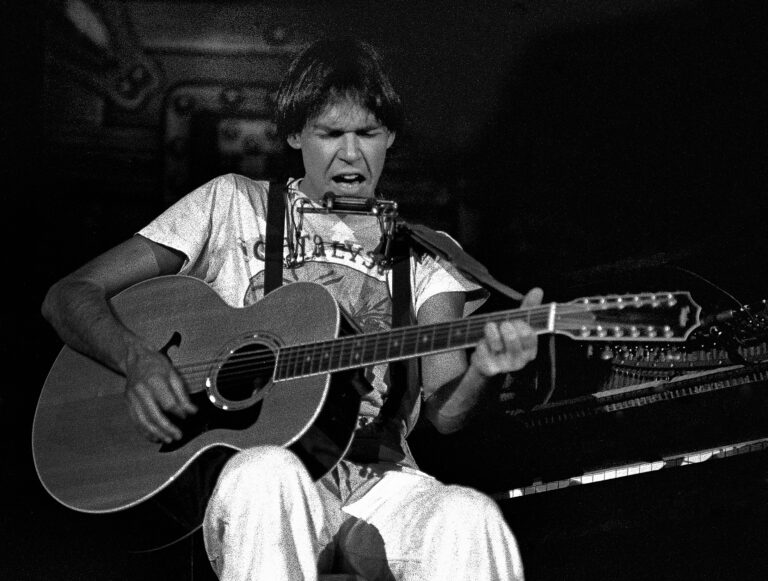 Neil Young Announces Archives Vol. III (1976-1987) Box Set