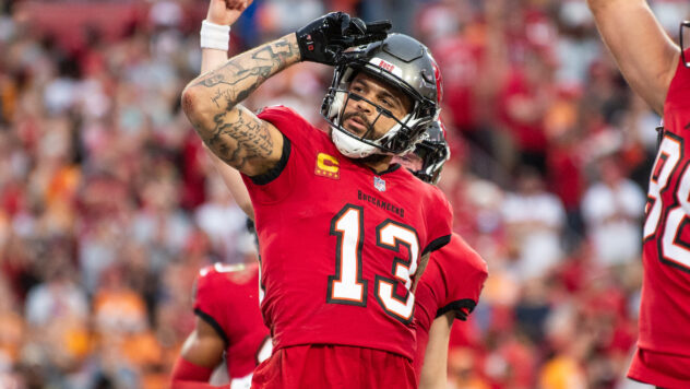 NFC Notes: Mike Evans, Bryce Young, Buccaneers, Falcons, Panthers