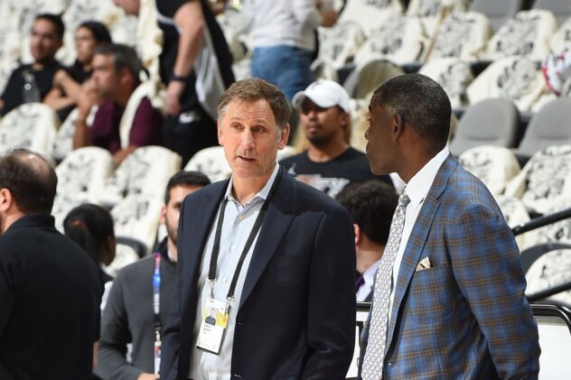 Open Thread: Brent Barry is leaving the Alamo City for the Valley of the Suns