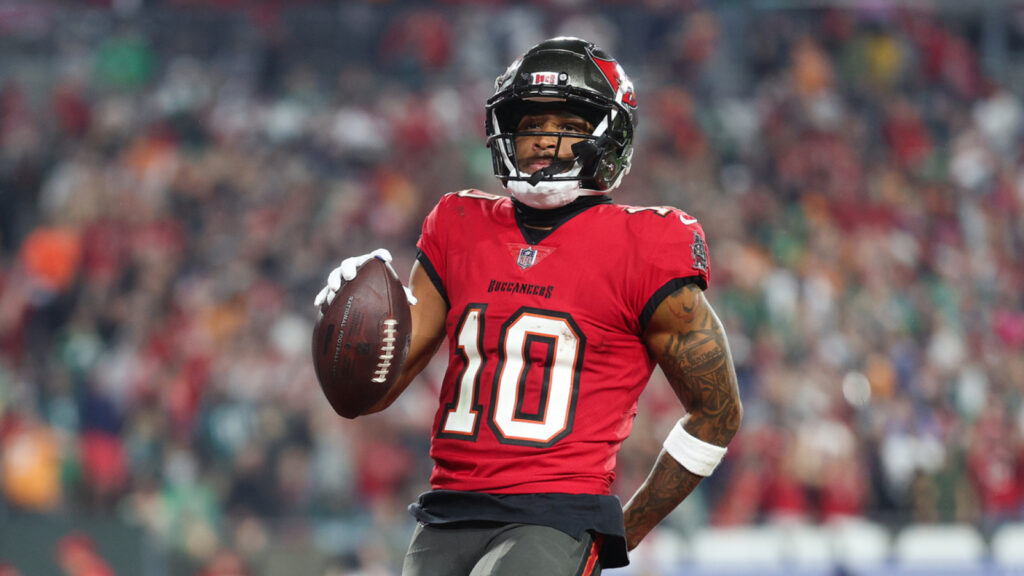 Position battles to watch in Buccaneers training camp