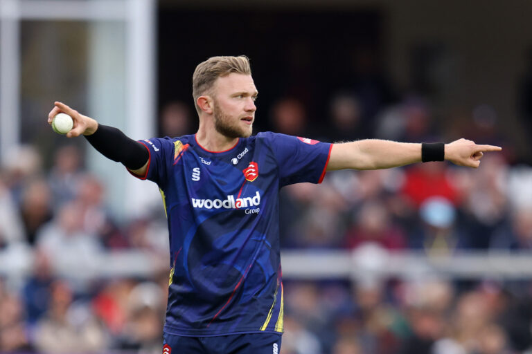 Sam Cook's winning return trumps Tawanda Muyeye's T20 best