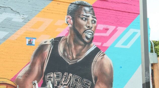 San Antonio welcomes new Spurs player Chris Paul with a mural