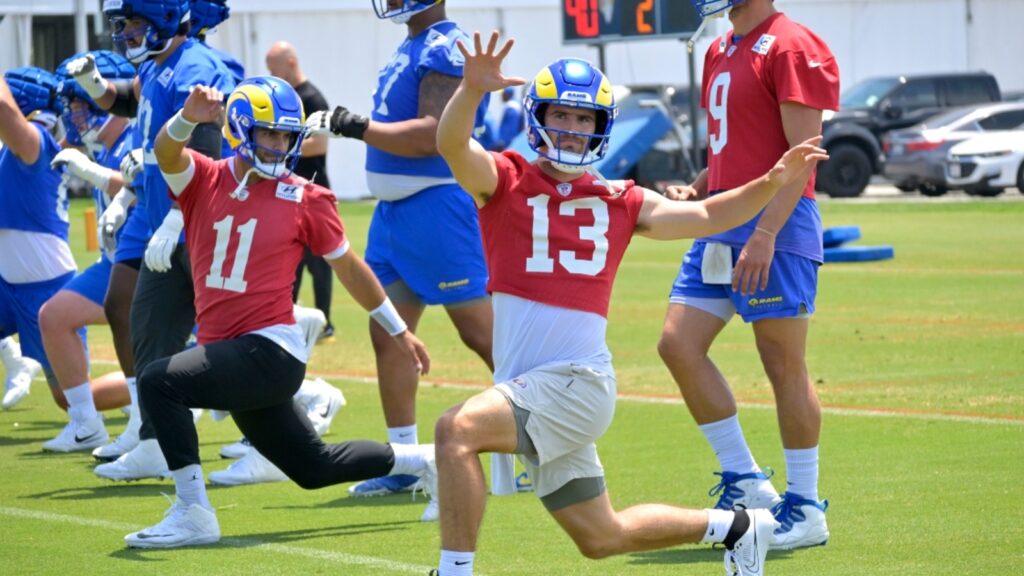 Sean McVay evaluates the growth of Stetson Bennett, Jimmy Garoppolo as backups