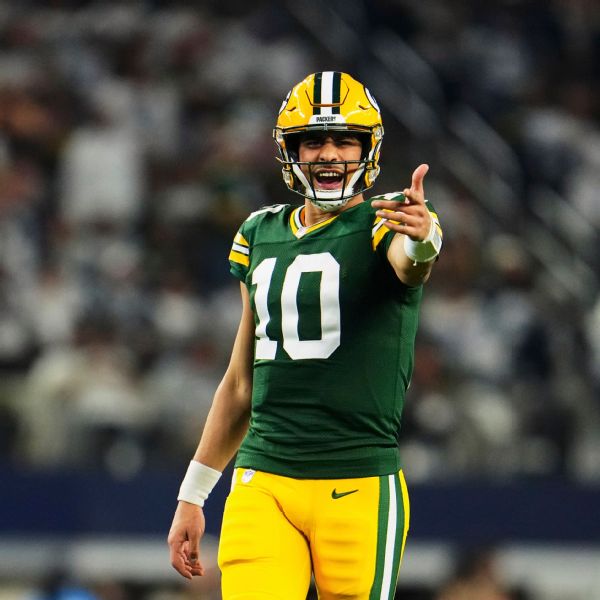 Sources: Love, Packers reach record-tying deal