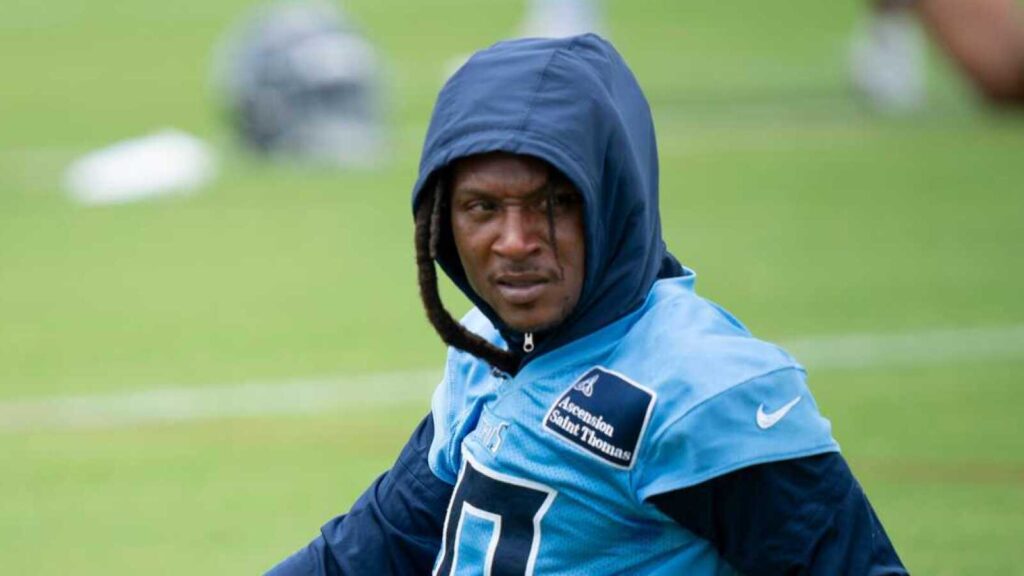 Titans WR DeAndre Hopkins throws major shade at the Texans