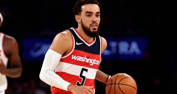 Tyus Jones, Suns Agree To One-Year, $3.3M Deal