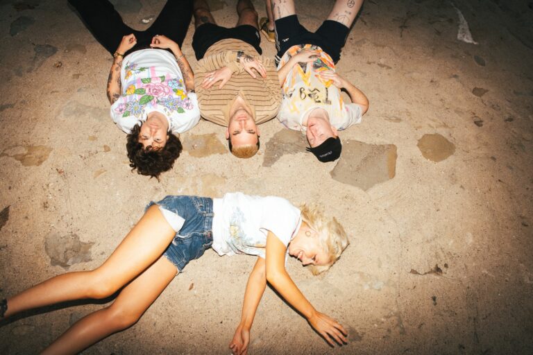 Amyl and the Sniffers Announce Album, Share New “Chewing Gum” Video: Watch