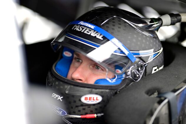 Buescher and Chastain are tied on points, aiming to escape playoff peril
