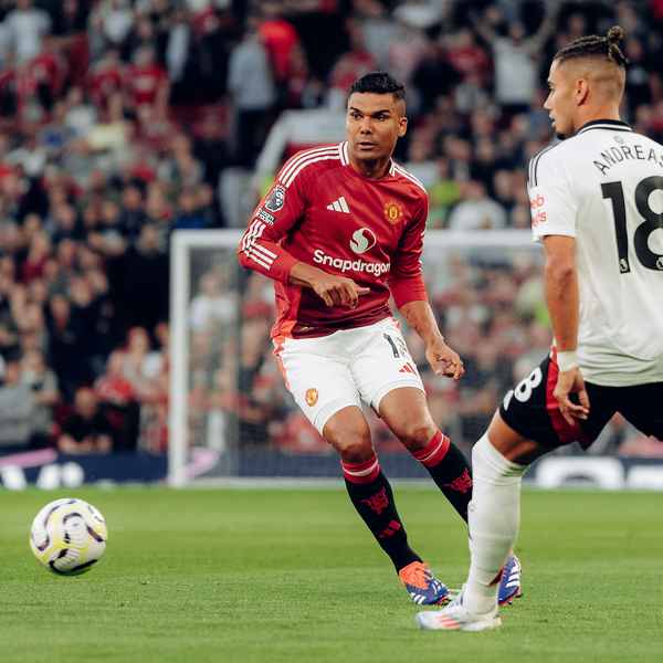 Casemiro celebrates two years with United in style
