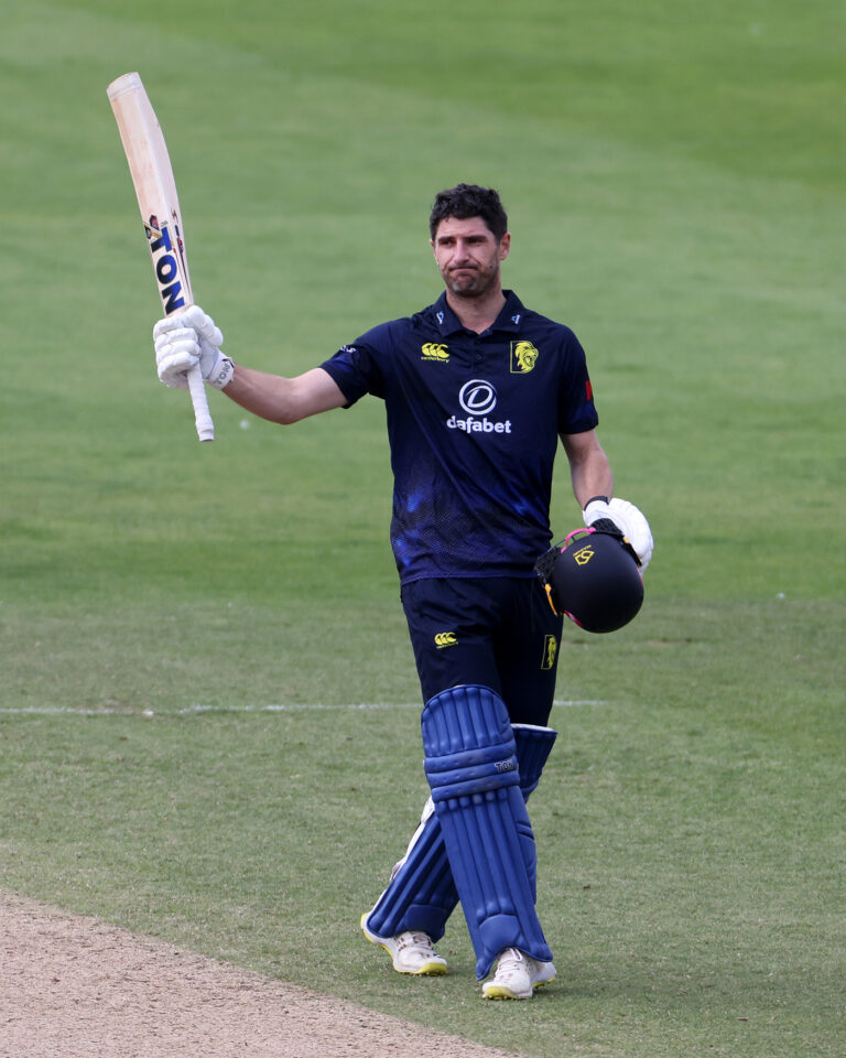 Colin Ackermann's 108 trumps Prithvi Shaw's 97 in Durham win
