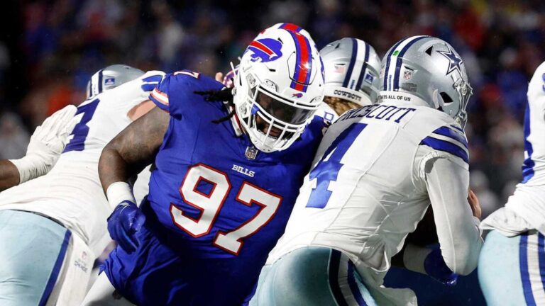Dallas Cowboys Acquire DT Jordan Phillips From Division Rival