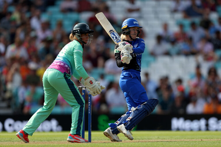 Dean three-for, Redmayne fifty lift Spirit into first final