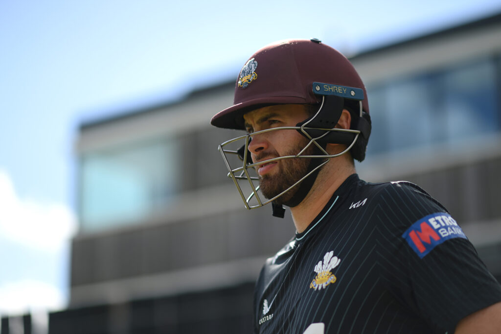 Dom Sibley century breaks Surrey's losing streak