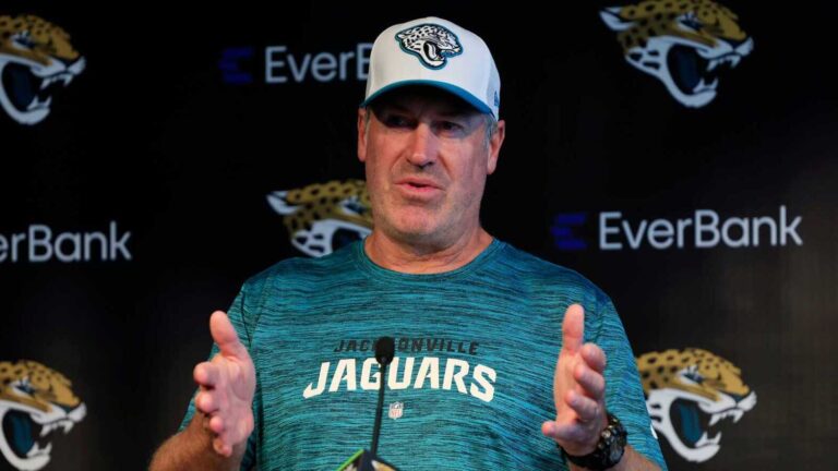 Doug Pederson takes shot at Patriots over Mac Jones' development