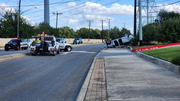 Driver suffers critical injuries following North Side crash, SAPD says
