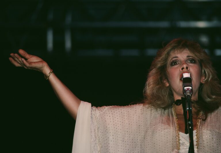 Fleetwood Mac Announce New Live Album Mirage Tour ’82