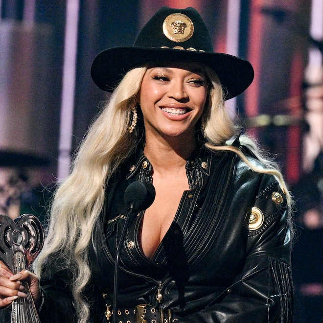 Is Beyoncé Performing at the DNC? Here's the Truth