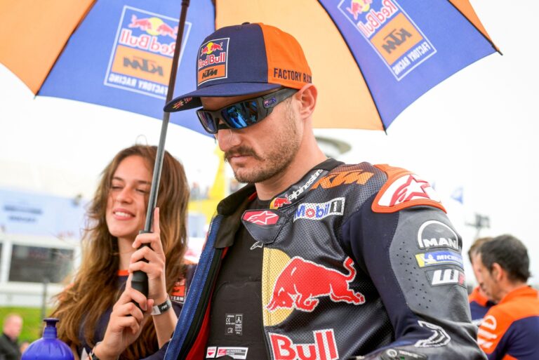 Miller admits "my phone isn't ringing" as 2025 MotoGP options dwindle