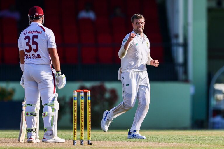 Mulder, Burger outshine Joseph on 17-wicket opening day