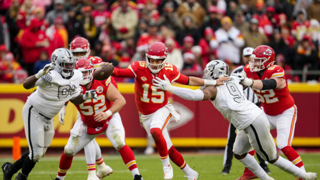 NFL insider suggests the Las Vegas Raiders should make a move that will only make the fan base even more upset