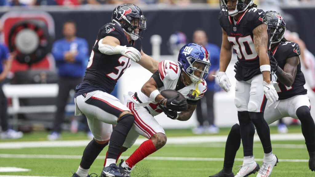 NFL preseason roundup: Texans' defense trips up Giants