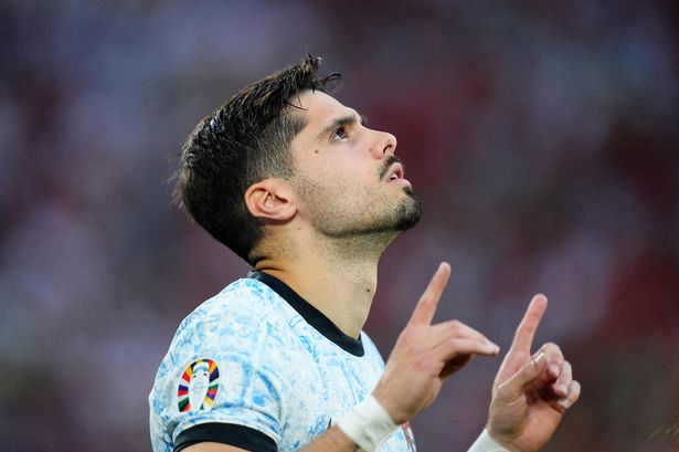 Noni Madueke, Mykhailo Mudryk, Enzo Maresca - Chelsea winners and losers after Pedro Neto deal