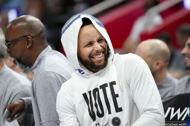 Open Thread: Steph Curry shows his humorous side in “Mr. Throwback”