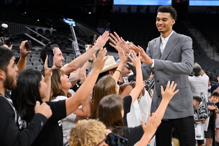 San Antonio Spurs’ fanbase ranked among most polite in the NBA, study shows