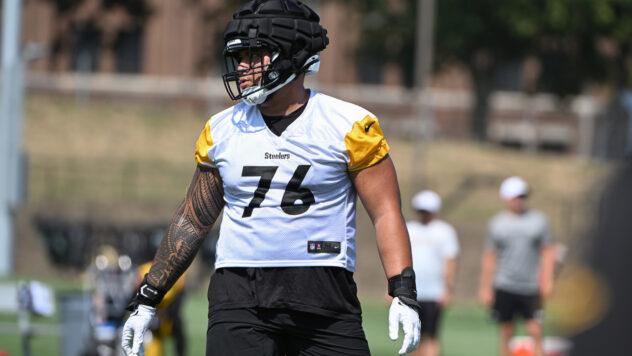 Steelers Rookie Troy Fautanu Suffers Apparent Knee Injury Versus Houston Texans