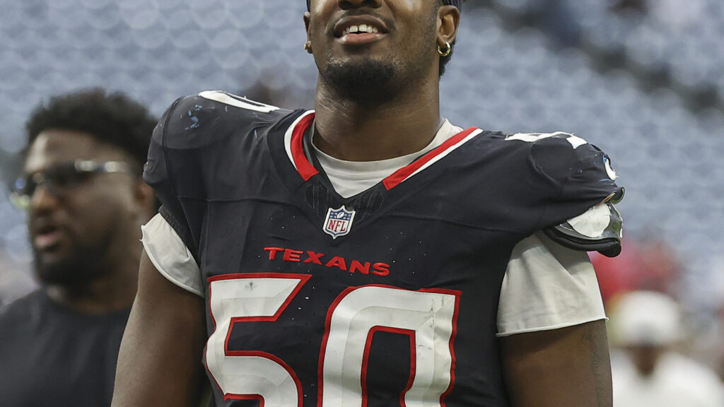 Texans Sign 12 Players To Practice Squad