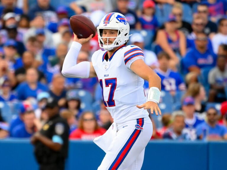 The Annual NFL Quarterback Tiers With Mike Sando, Plus College Football Playoff Picks
