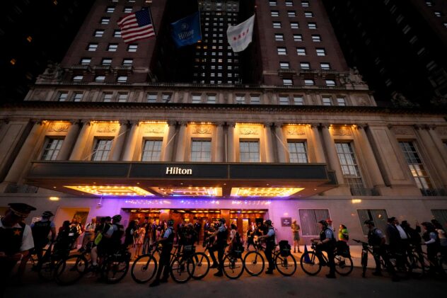 Thousands of activists expected in Chicago for Democratic convention to call for Gaza cease-fire