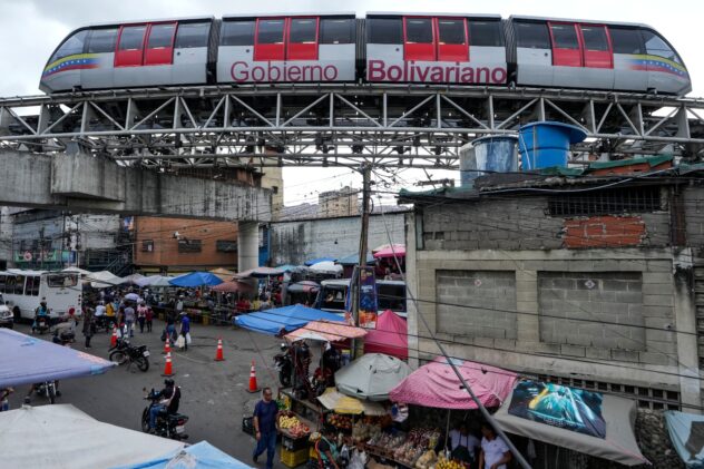 Venezuela's top prosecutor announces criminal probe against opposition leaders González, Machado