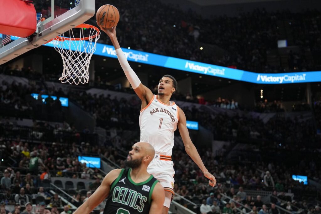 Victor Wembanyama makes five of the NBA’s top 100 dunks of the 2024-25 season