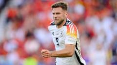 West Ham agree £27m fee to sign Germany's Fullkrug