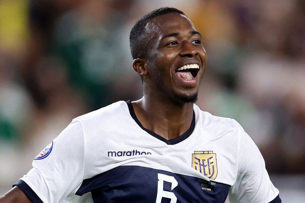 Willian Pacho breaks silence after 'choosing PSG transfer' over Liverpool