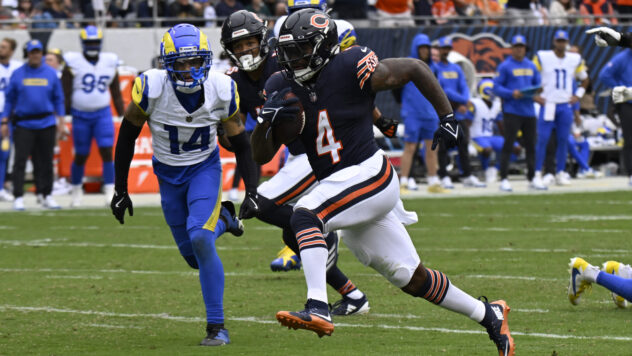 Bears’ run game erupts in impressive win over Rams