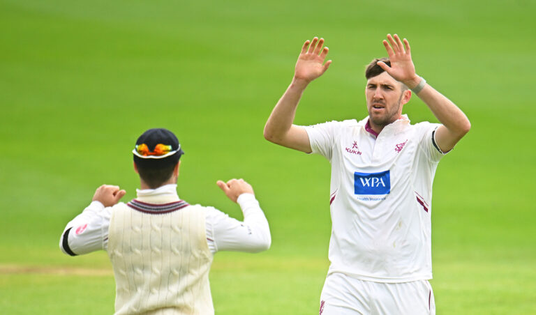 Bowlers feast on 21-wicket day to leave Somerset title hopes in balance