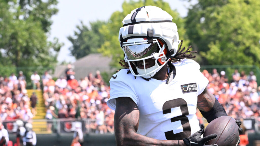 Browns’ biggest offseason acquisition was their highest-graded player in Week 2 win over Jaguars