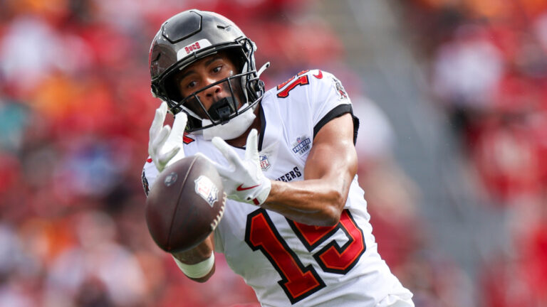 Bucs Starting WR Gets Injured On Last Practice Of Week 4