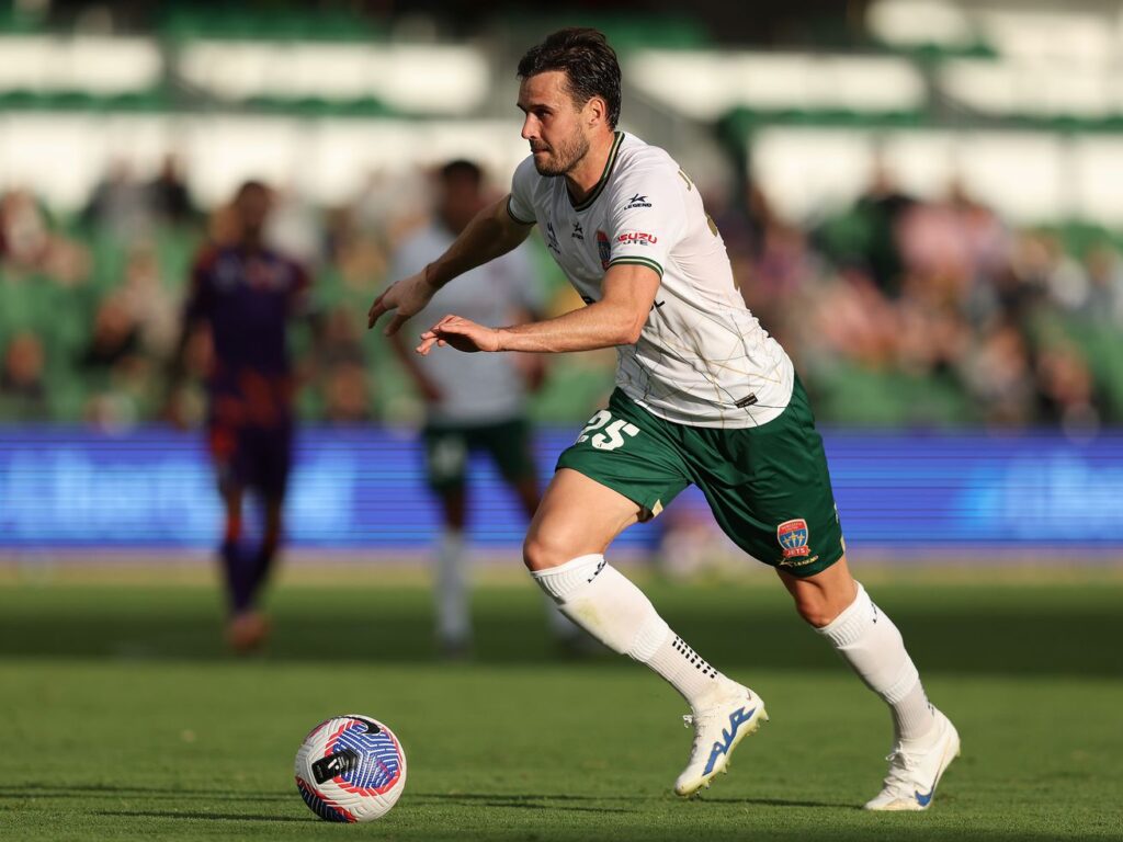 Carl Jenkinson and What It’s Like Being a Free Agent in Football